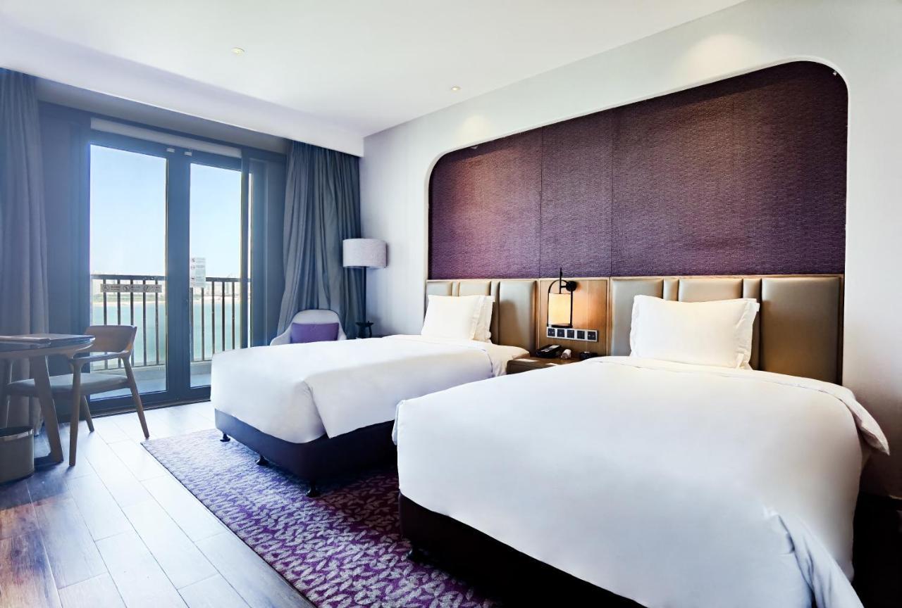 فندق Crowne Plaza Qingdaoorientalmoviemetropolis By Ihg المظهر الخارجي الصورة